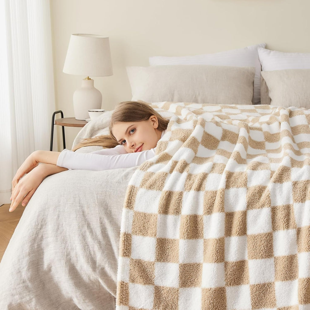 Knitted Throw Blanket 60"x80" Brown White